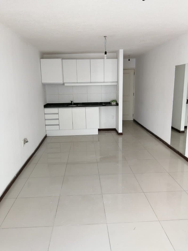 Alquiler apartamento monoambiente Cordón Century 508