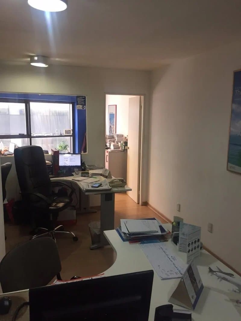 Venta Oficina por Juncal Ciudad Vieja Montevideo