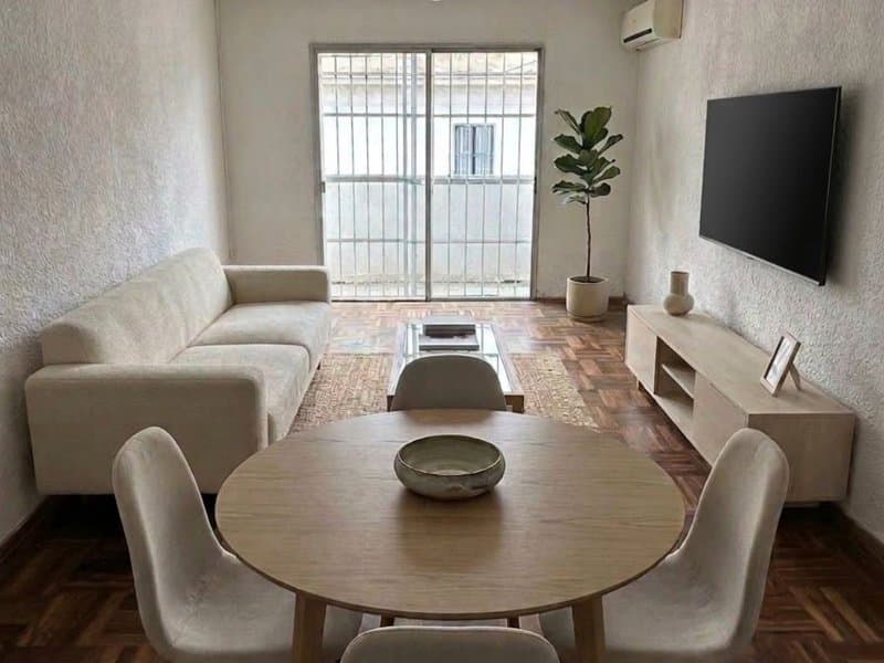 Apartamento de 2 dormitorios rentado en venta en el Centro